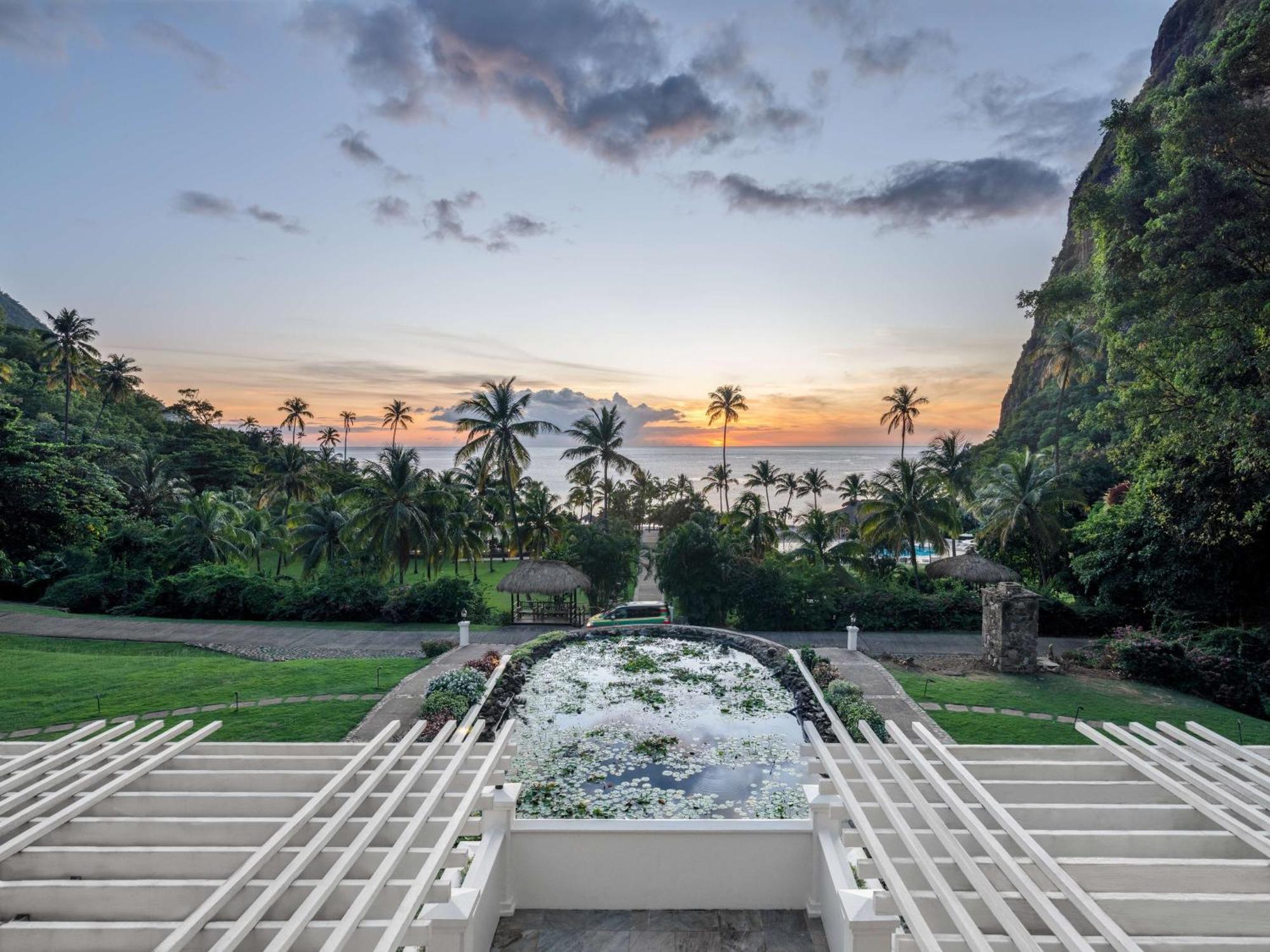 Sugar Beach, A Viceroy Resort Soufrière Buitenkant foto
